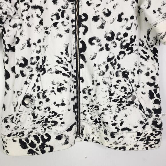 Chicos Jacket Womens S Full Zip Zenergy Athleisure Casual Weekend Exotic Animal - Picture 3 of 9